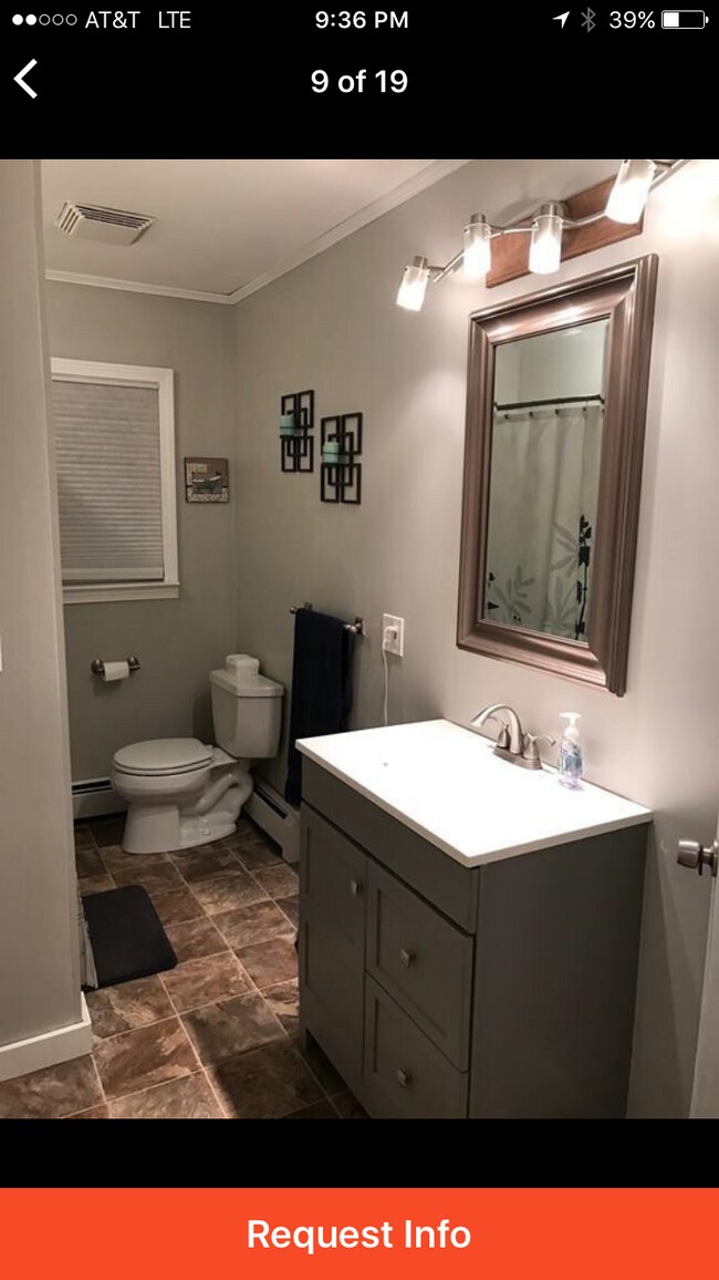 Full Bath - 166 N Main Street
