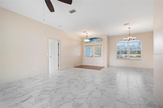 Foto del edificio - 2280 De Vore St