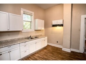 Building Photo - 308 Belmont