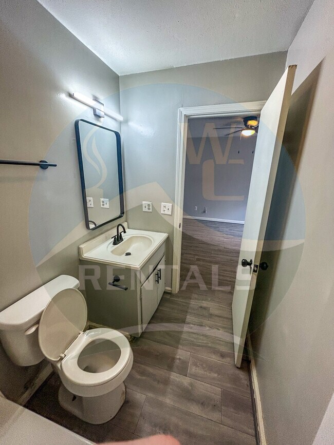 Foto del edificio - 58 Cullowhee LLC
