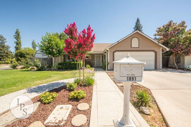 Foto del edificio - North Fresno Home, 3BR/2BA, Built 1991 – w...