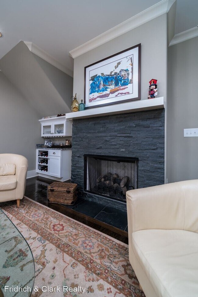 Foto del edificio - 3 br, 2.5 bath House - 1819 Primrose Ave