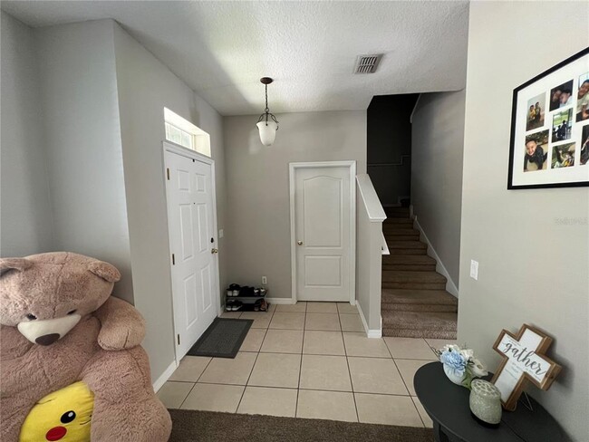 Foto del edificio - 13213 Silver Strand Falls Dr