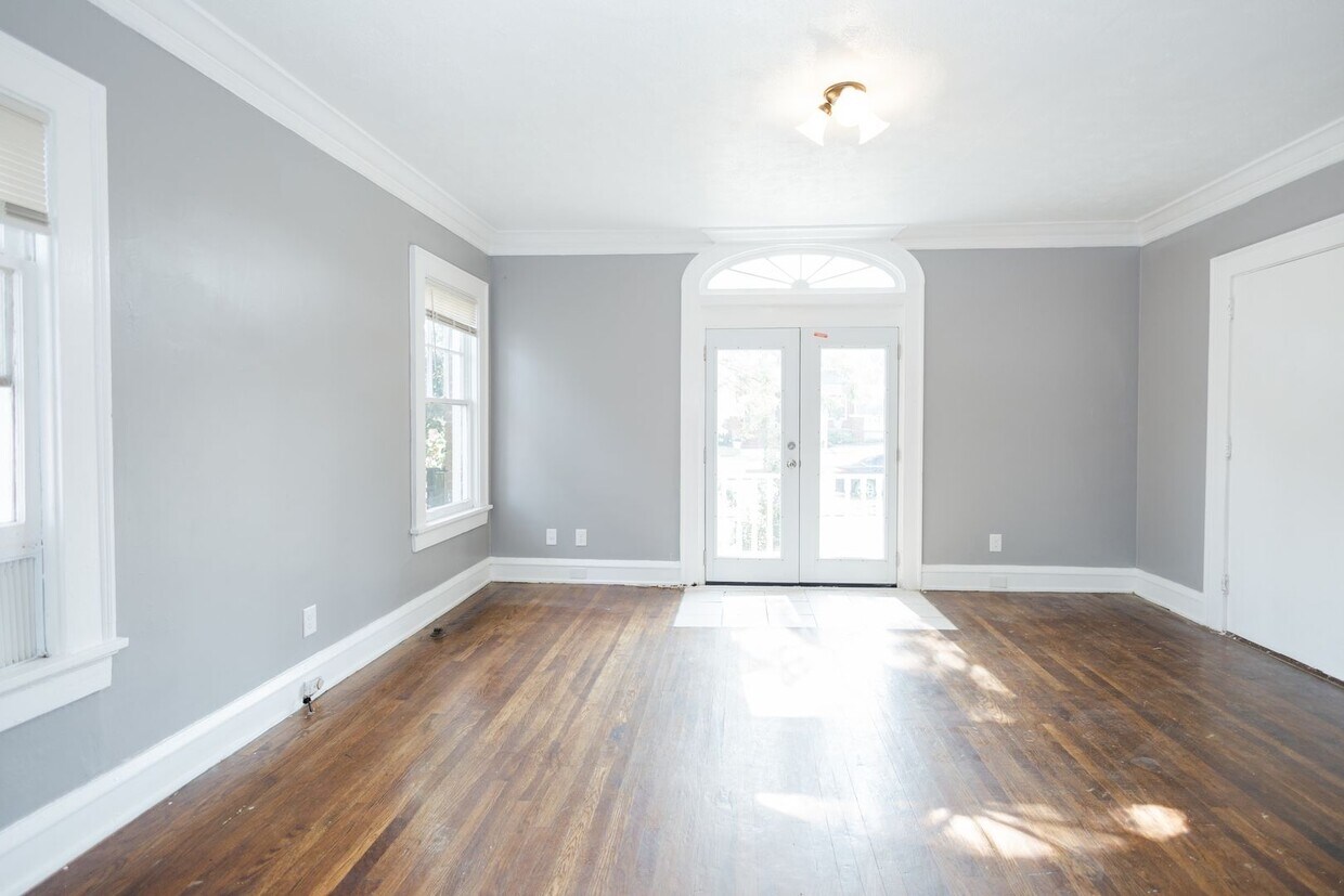 Primary Photo - 217 South 11th Street, A &amp; B