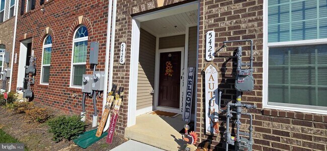 Foto del edificio - 5426 Greenpoint Ln