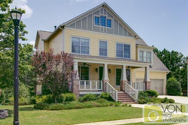 Foto del edificio - 951 Regal Hills Ln