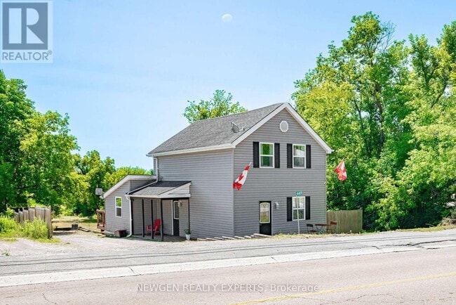 Photo du bâtiment - 4419 HWY 7 HIGHWAY