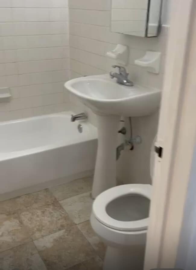 Baño - 1833 Phelan Pl