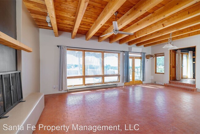 Building Photo - 3 br, 2 bath House - 115 Jornada Loop