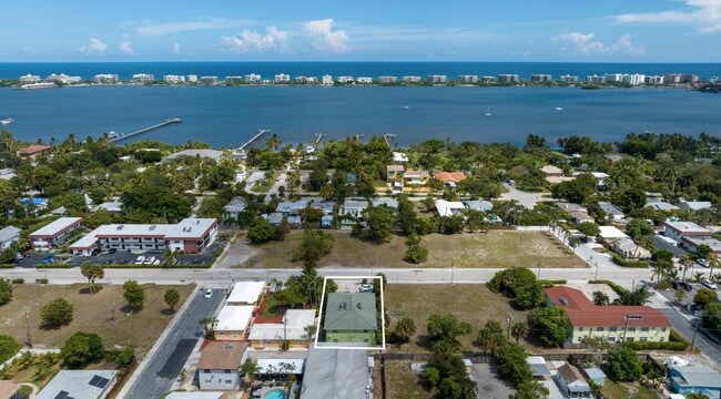 Building Photo - 1009 S Federal Hwy