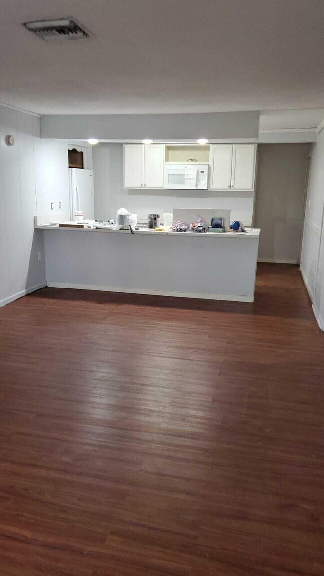 Foto del edificio - 2103 Ave Q