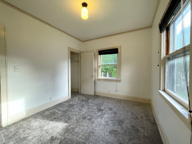 Building Photo - Gorgeous 1920s Bungalow in St John with Fenced Yard, Washer/Dryer Included