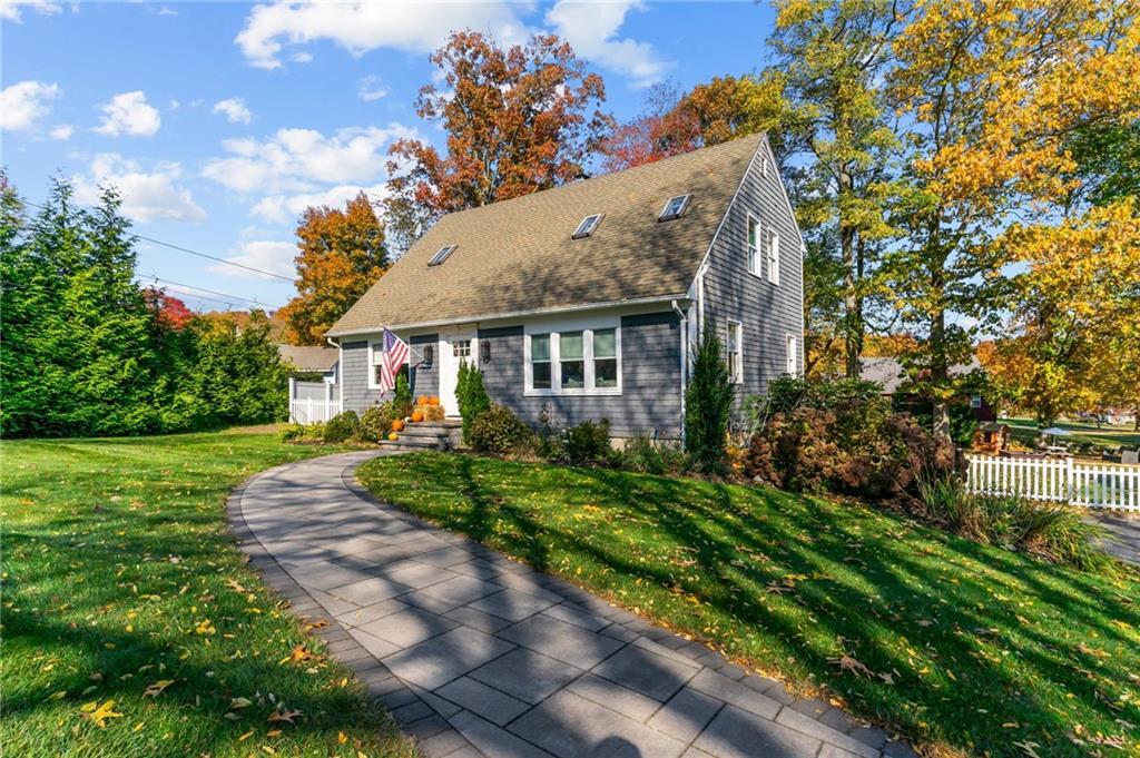 Primary Photo - 12 Bray Ln