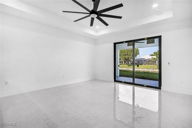 Foto del edificio - 602-604 SW 8th Pl