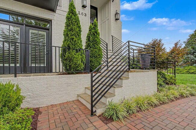 Building Photo - Townhome with Elevator at Park Station in Cary