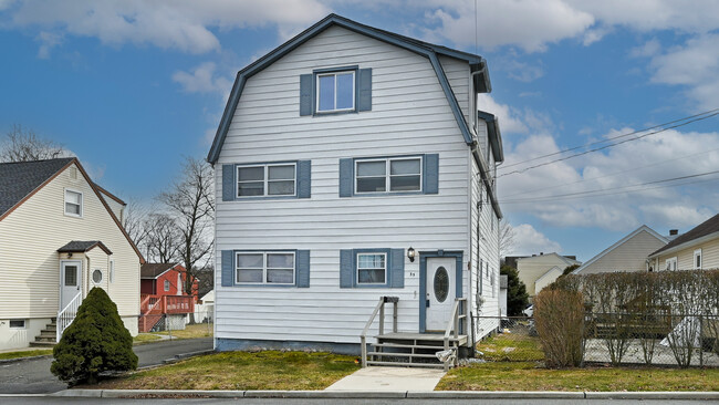 Building Photo - 35 Manning Ave