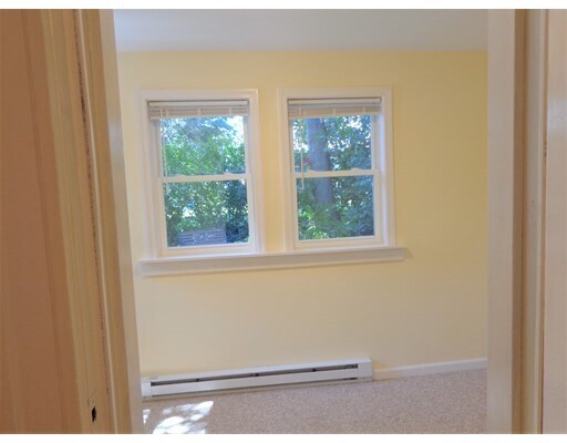 Foto del edificio - 48 Townsend Rd