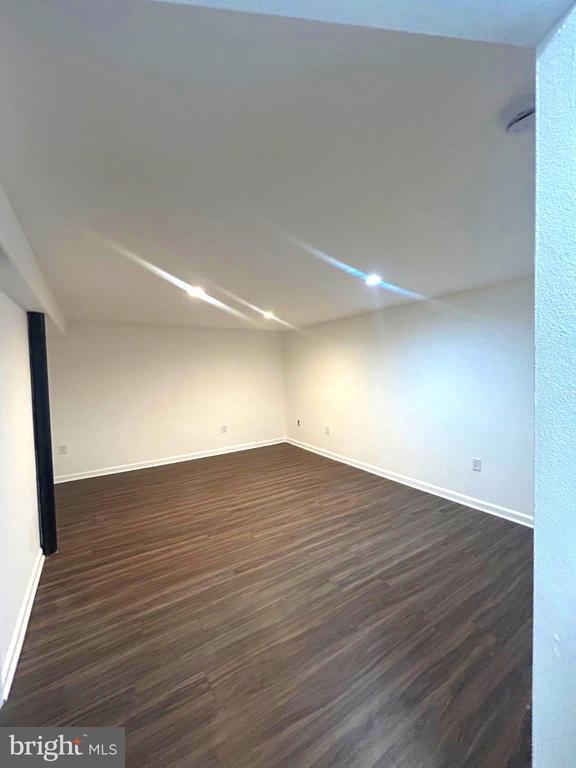 Foto del edificio - 363 Baltimore Ave