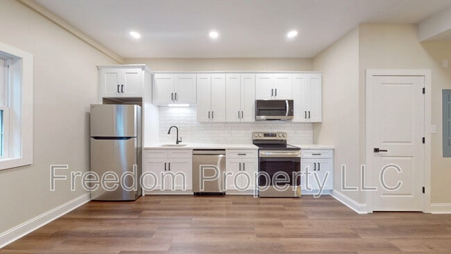 Foto del edificio - 130 Center St