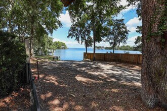 Building Photo - 159 Beacon Point Dr