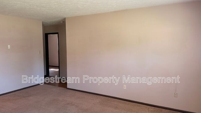 Foto del edificio - 40 Candlewood Ct