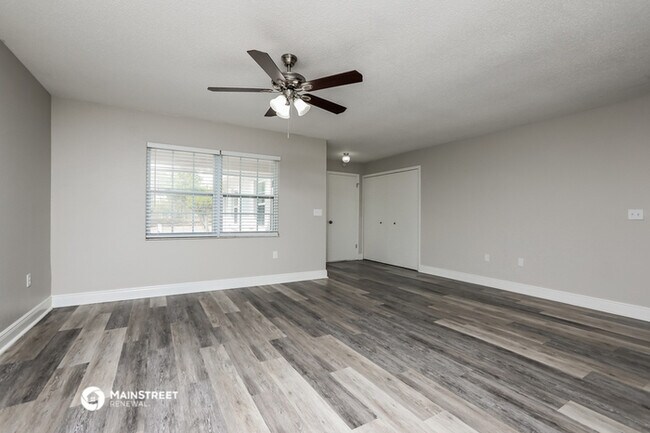Building Photo - 401 Flewelling Ave