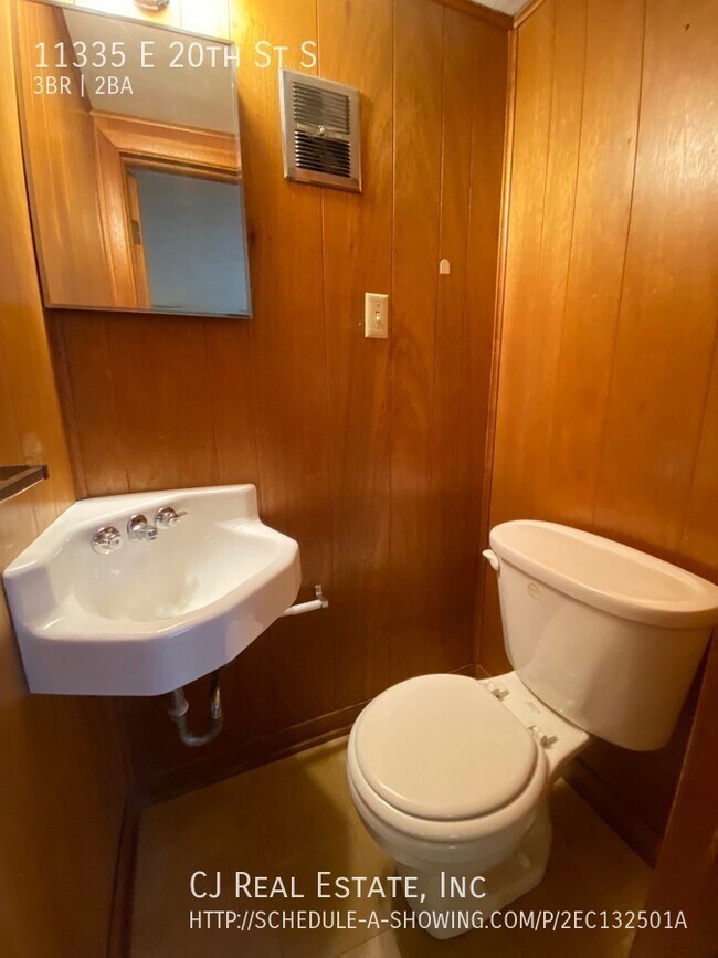 Building Photo - 11335 East 20th St S