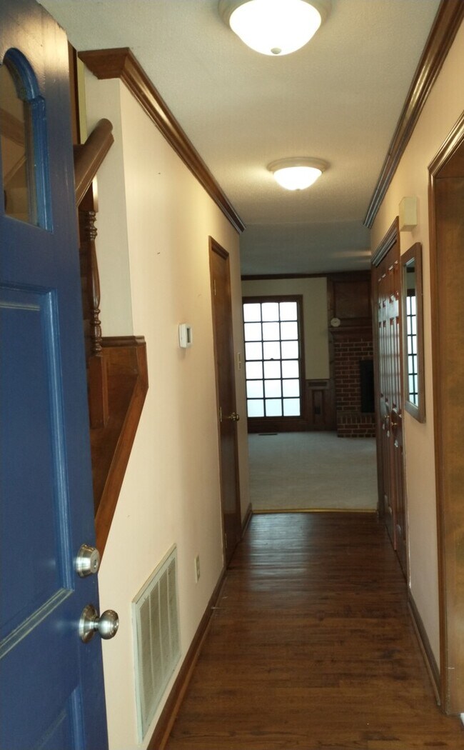 Foto del edificio - 7300 Wilderness Rd