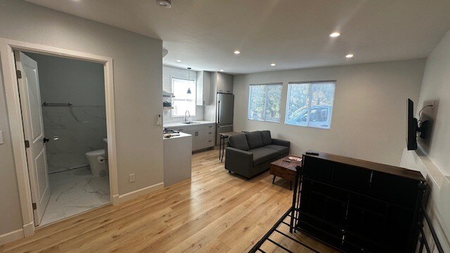 Foto del edificio - 8946 Oswego St