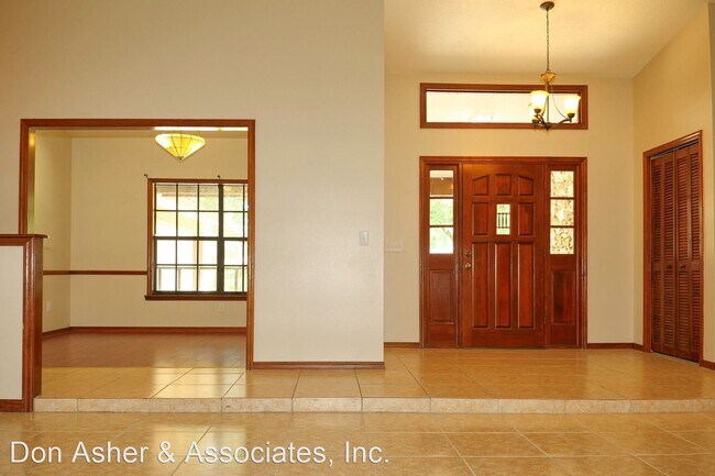 Building Photo - 3 br, 2 bath House - 5848 Windmill Court
