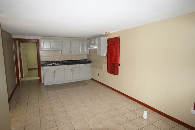 Foto del edificio - 1629 Katlan St