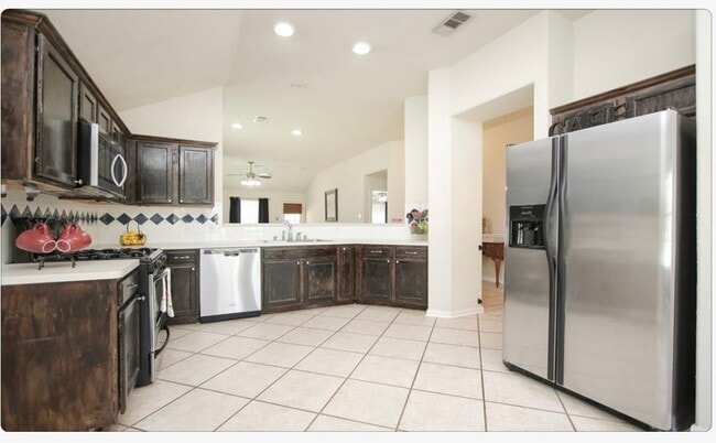 Foto del edificio - 12006 Cyprus Field