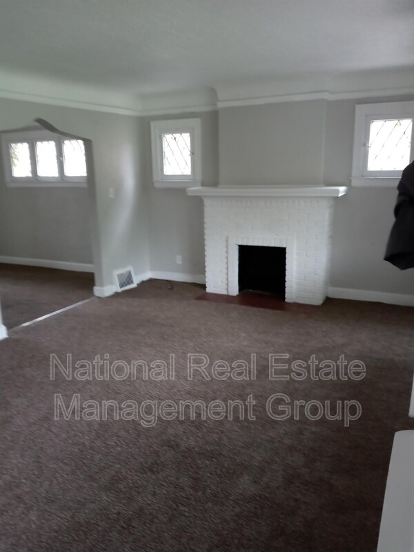 Foto del edificio - 16177 Birwood St