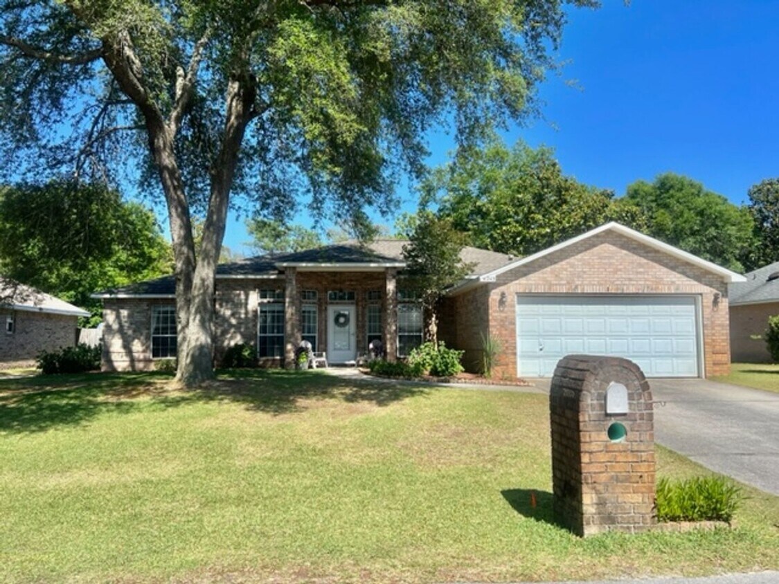 Foto principal - 4243 Shadow Ln
