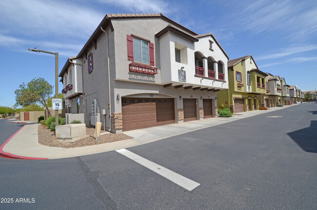 Foto del edificio - 2725 E Mine Creek Rd