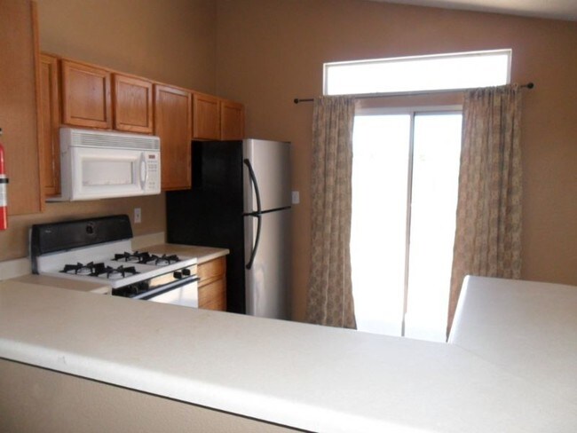 Foto del edificio - 10001 Lauren Ave SW