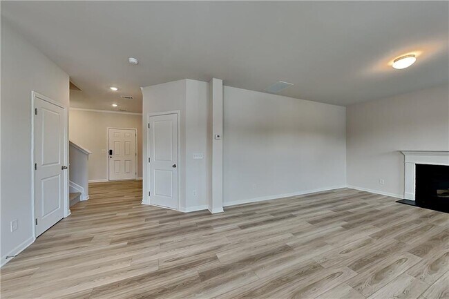 Building Photo - 769 Oakmont Trce
