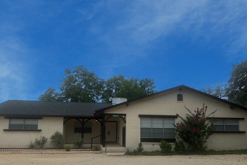 Foto principal - 101 Pine View Dr