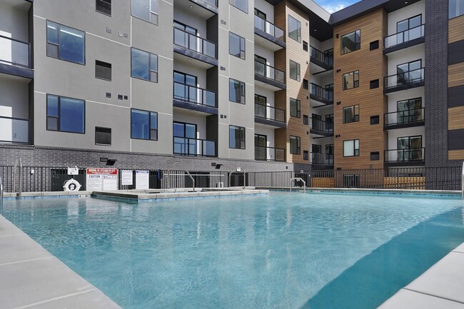 Foto del edificio - 340 West 700 S