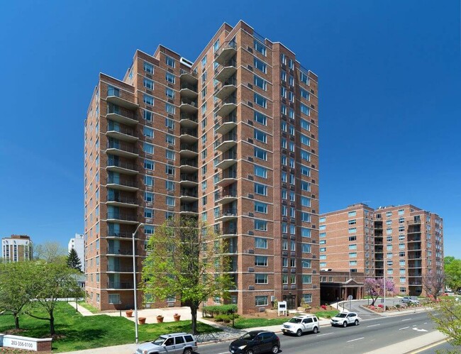 Building Photo - The Wescott Apartments