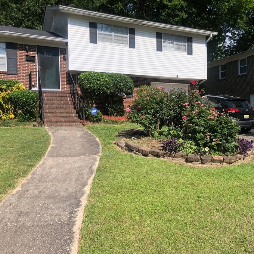 Foto principal - 2425 Etowah St