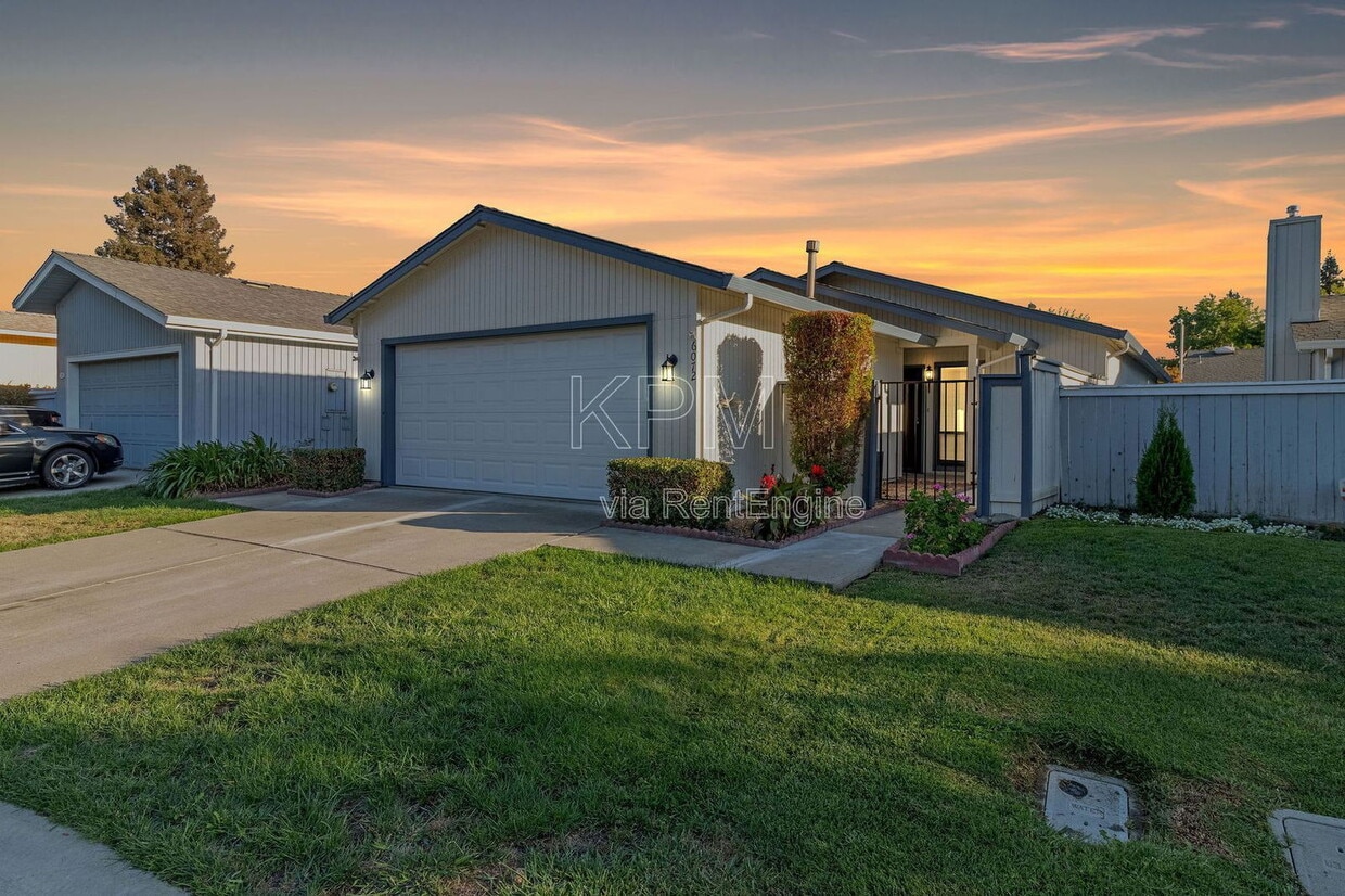 Foto principal - 6072 Carolina Cir