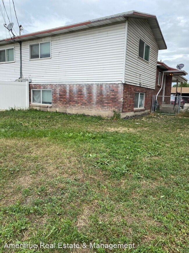 Building Photo - 4 br, 2 bath Apartment - 1249 W 350 N