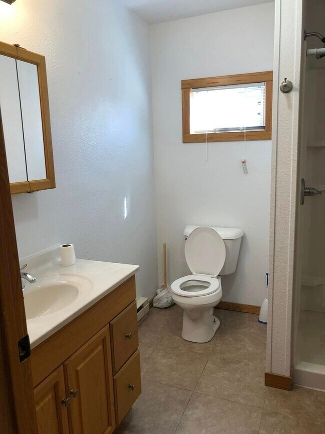 Foto del edificio - Cute House for Rent in quiet neighborhood