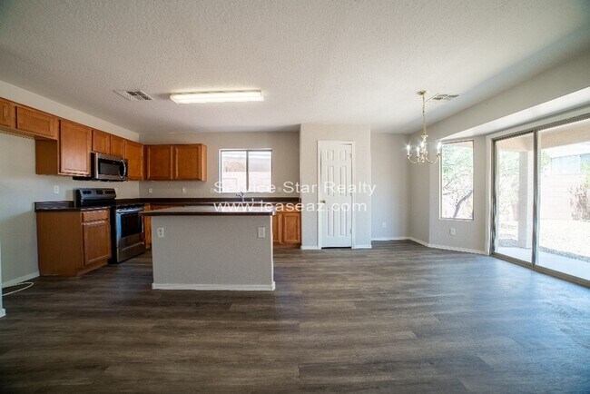 Building Photo - 23193 W Mohave St
