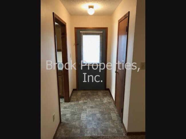 Building Photo - 449 Tampico Way