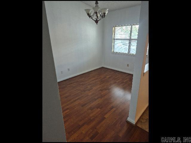 Foto del edificio - 301 Kings Row Dr