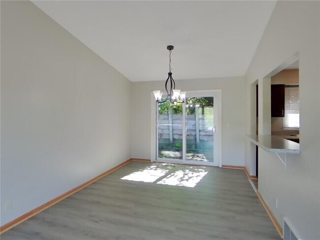 Foto del edificio - 3409 Brookview Dr