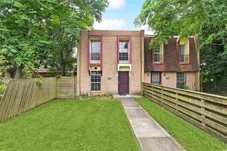 Building Photo - 2450 Copernicus St