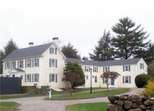 Primary Photo - 48 Clapboardtree St